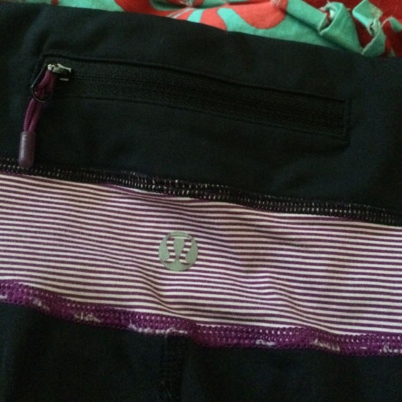 lululemon athletica crops - Picture 3 of 4