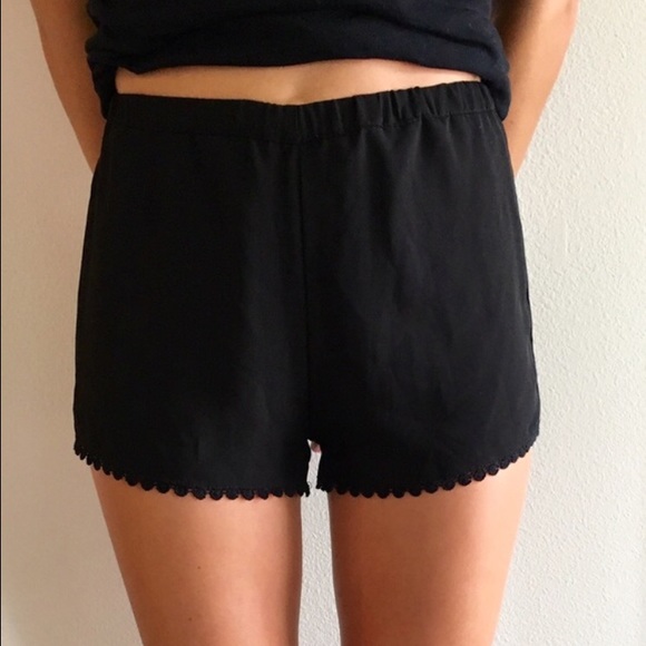 NWOT Black brandy Melville shorts - Picture 1 of 4