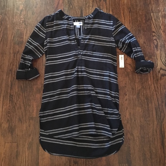 Never been worn Old Navy shirt