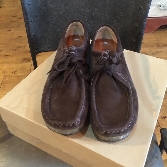 Clarks wallabees
