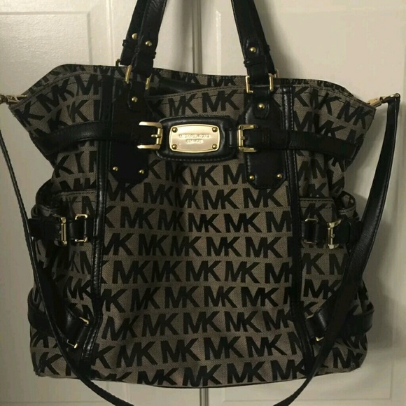 Authentic Michael Kors signature purse