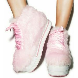 YRU Pink Faux Fur Elevation Platform Sneakers NIB