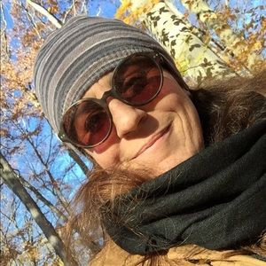 Meet your Posher, Christine