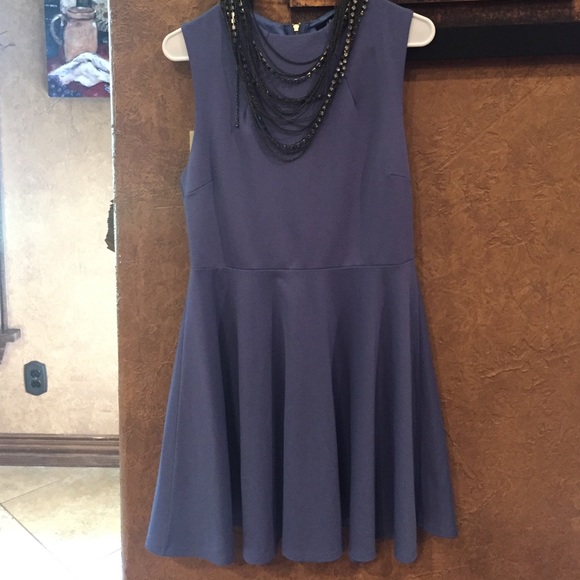 ❗️SALE❗️🎀🆕 Beautiful Periwinkle Lulu's Skater Dr - Picture 2 of 4