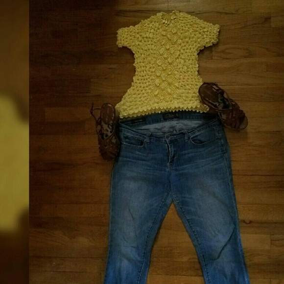 Yellow top