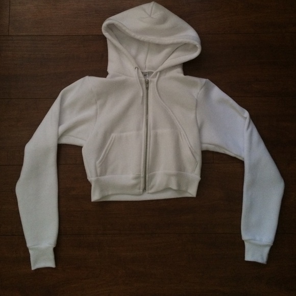 cropped hoodie