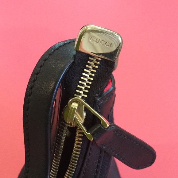 Gucci Handbag - Picture 3 of 4