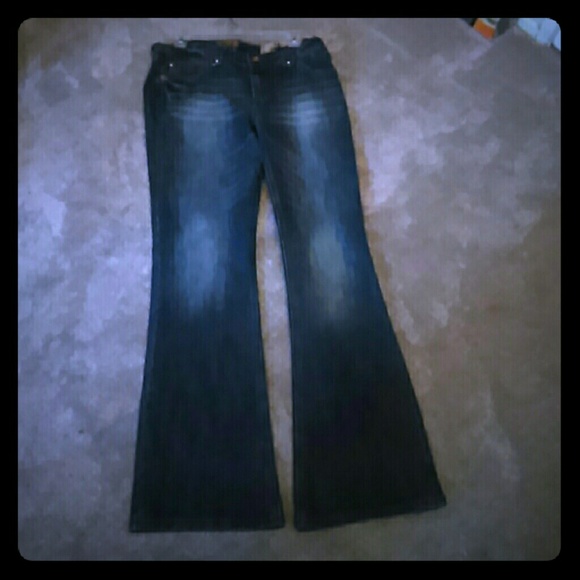 Women's/ Jr's  jeans