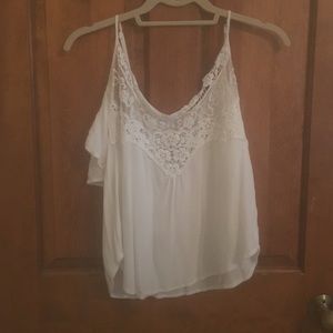 Tank top/ off-the-shoulder shirt
