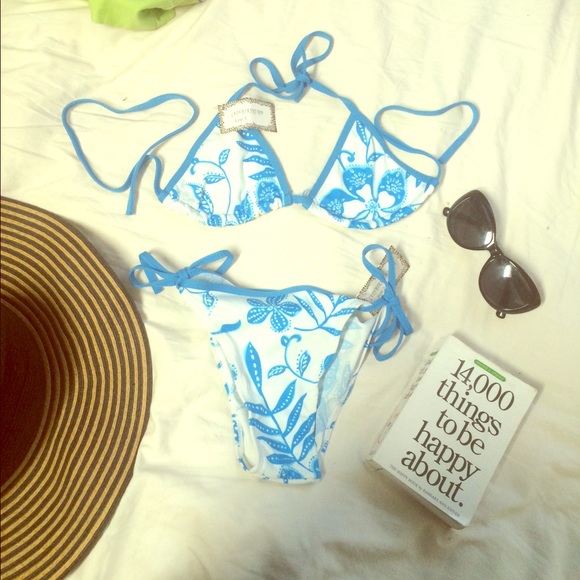 Beach babe Blue and white floral hippie bikini
