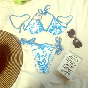 Beach babe Blue and white floral hippie bikini