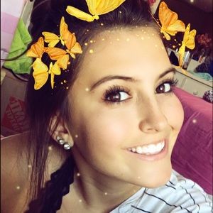 Meet your Posher, Hannah