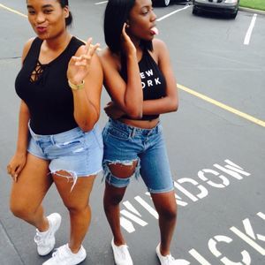 Meet your Posher, Claire