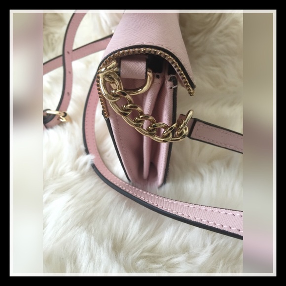 SOLD!! Rebecca Minkoff Cleo Wallet On A Chain Cross Body - Picture 2 of 4