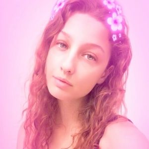 Meet your Posher, Madi