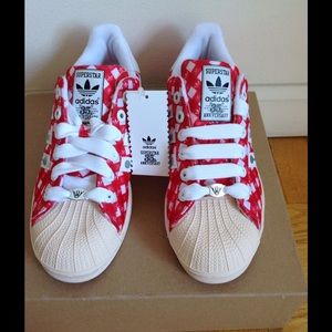 Adidas LIMITED EDITION SUPERSTAR-ladies 6.5-rare!