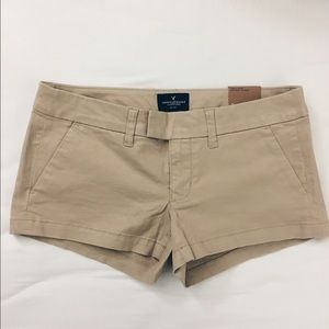 AE new khaki shorts