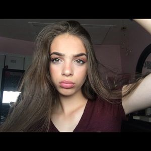 Meet your Posher, Rhiannon