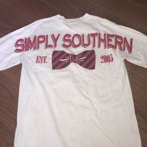 Small simply southern shirt!