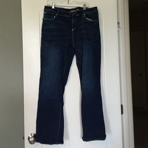 Boot cut jeans