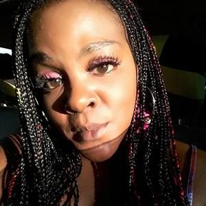 Meet your Posher, Simone