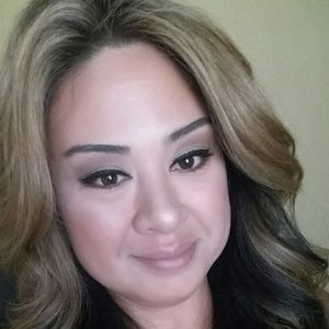 Meet your Posher, Roxanne