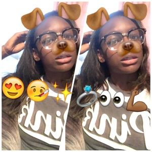 Meet your Posher, Donnisia