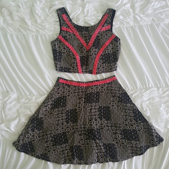Fun & Flirt printed crop top and skirt set