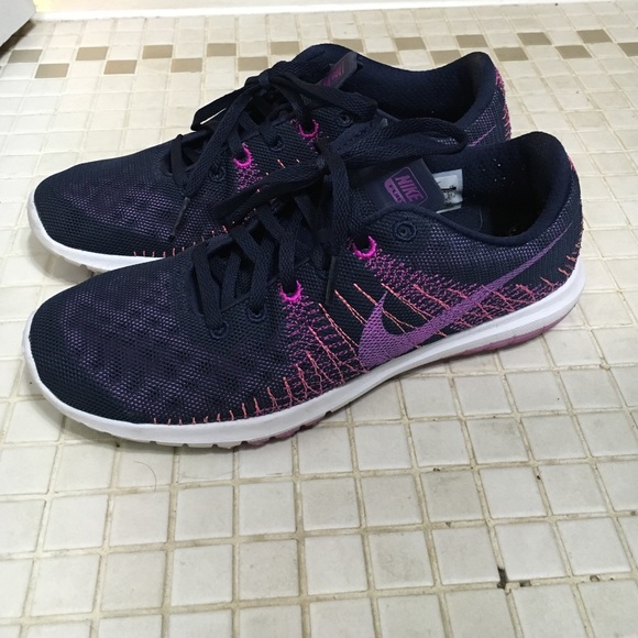 Nike Fitsole Fury Sneakers