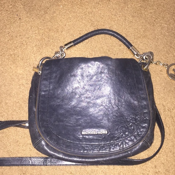 Michael kors cross body/shoulder purse
