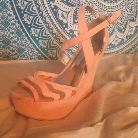 Coral wedges