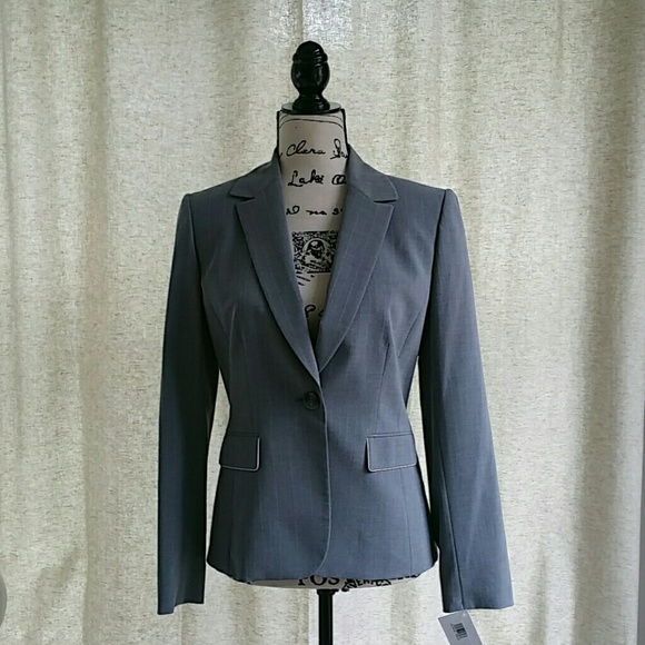 Tahari Arthur Levine blazer NWT Size 4