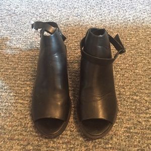 Zara Angle Wrap Sandal Black Size 8