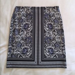 🌸FINAL PRICE🌸 Pretty paisley skirt