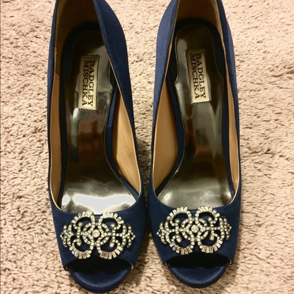 Size 8 1/2 Badgley Mischka Susan shoes