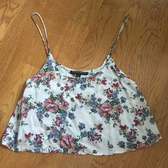 SOLD Brandy Melville Tank Crop Top - Picture 2 of 4