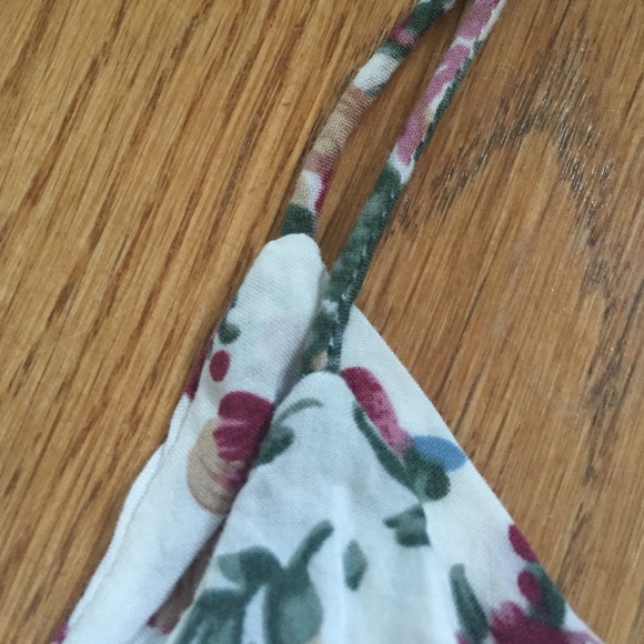 SOLD Brandy Melville Tank Crop Top - Picture 3 of 4