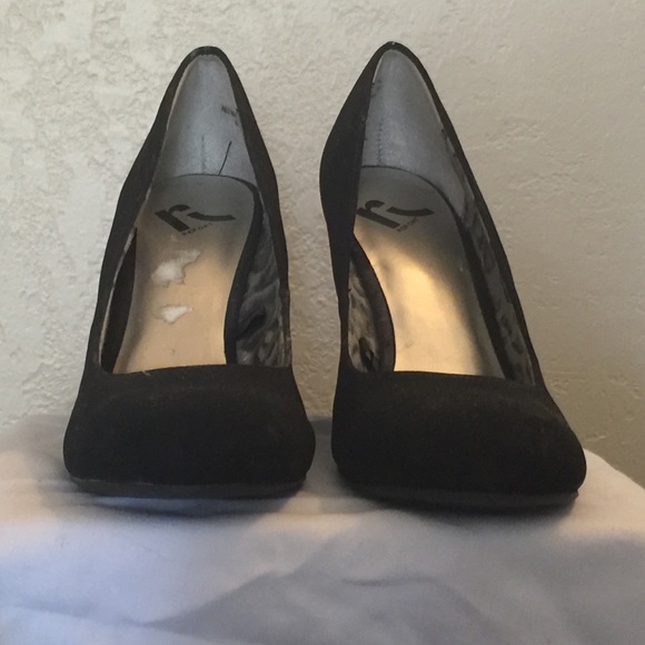 Report wedge heel