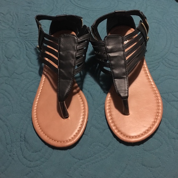 Like new sandals
