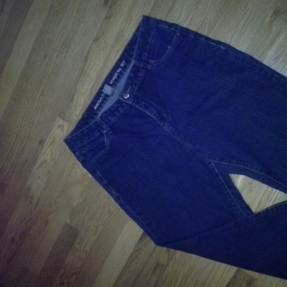 Womens strech denim jean
