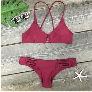Adorable maroon bikini set! NWT👙 send me an offer