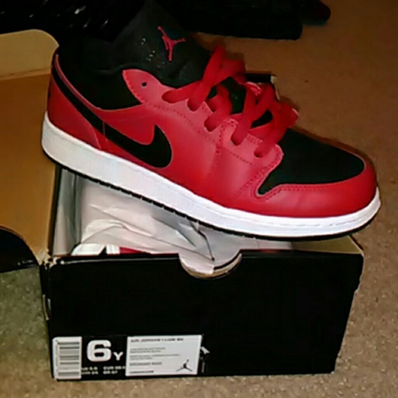 Air Jordan low (bred 1s)