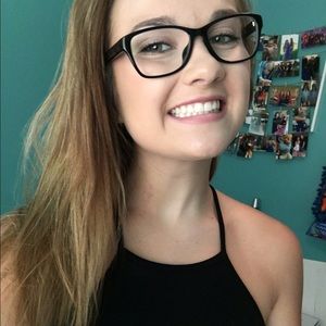 Meet your Posher, Aly