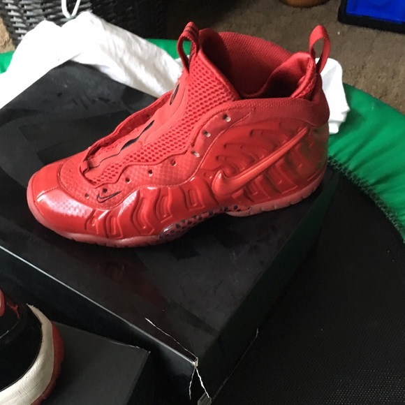 2015 Gym Red Foamposites Pre-Owned - Picture 1 of 4