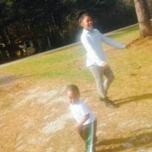 Meet your Posher, Nia