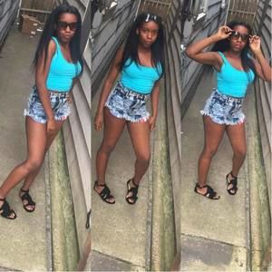 Meet your Posher, Rebecca