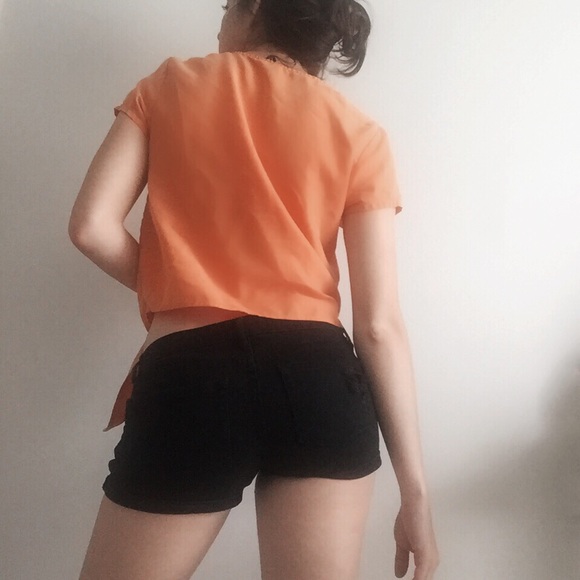 H&M Tops - H&M Side Tie Crop Top H&M Tops - H&M Side Tie Crop Top