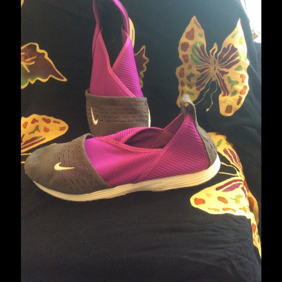 NIKE "PURPLE & GREY"