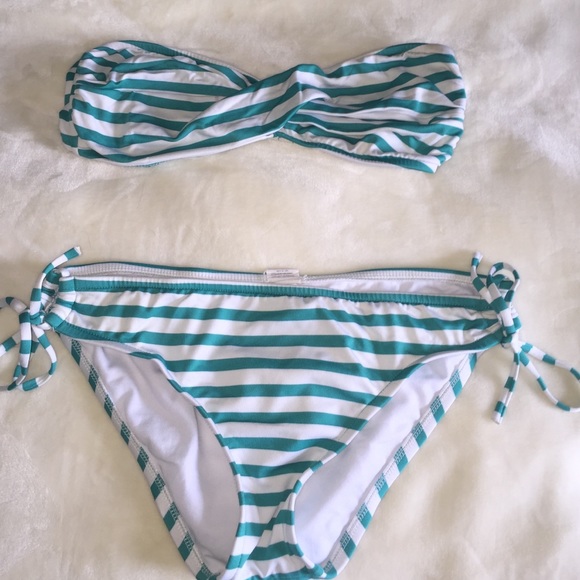 Strapless bikini