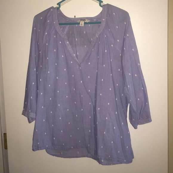 Blue and while polka dot old navy blouse